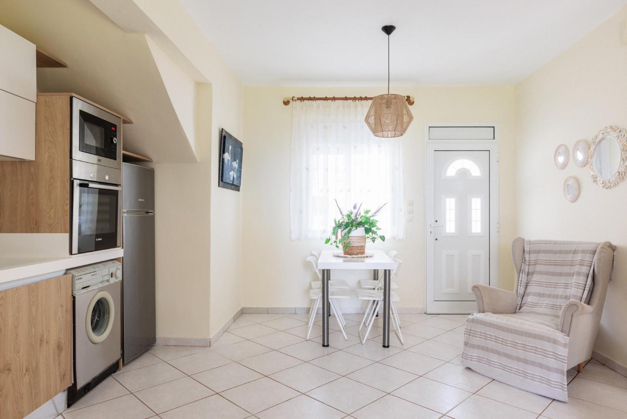 Apartment Next To The Sea Paralia Dionysiou Buitenkant foto
